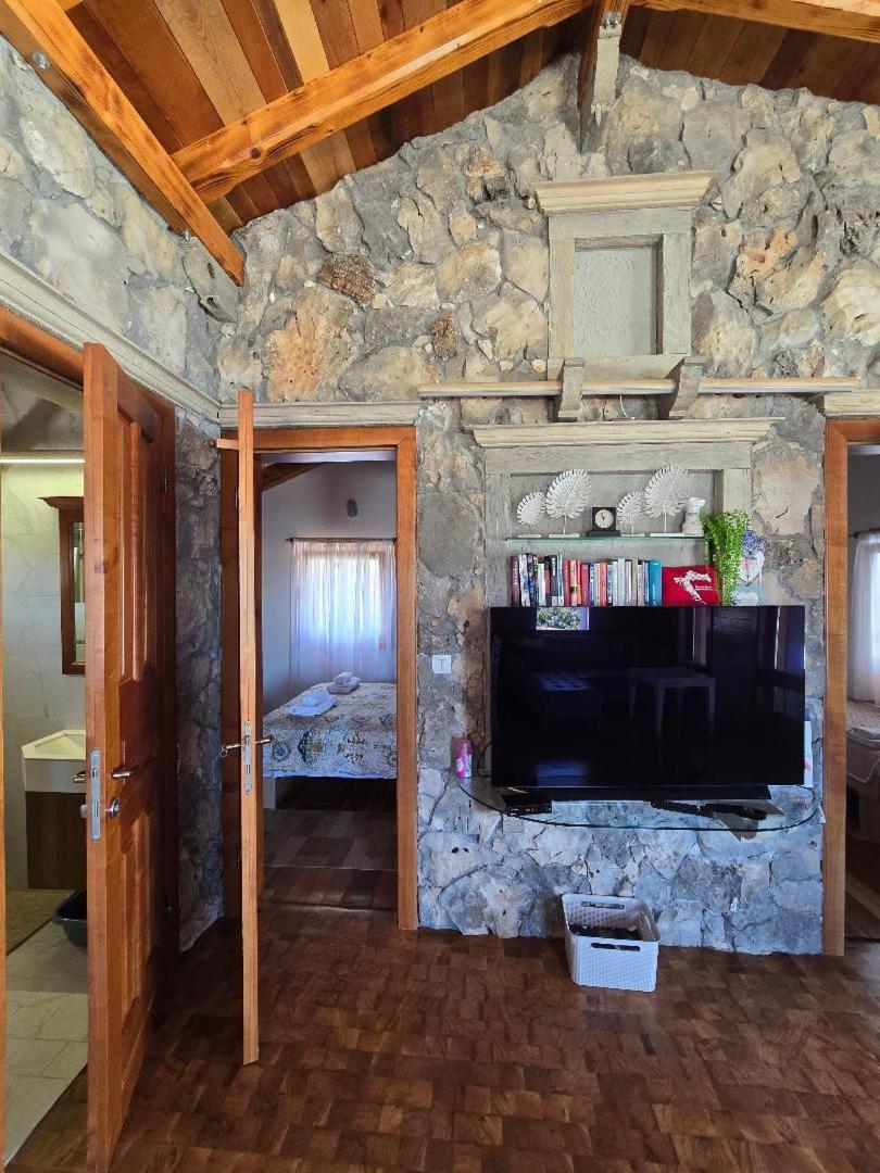 Villa, Stone House With Swimming Pool & Sauna, Beach, Sevid Ngoại thất bức ảnh